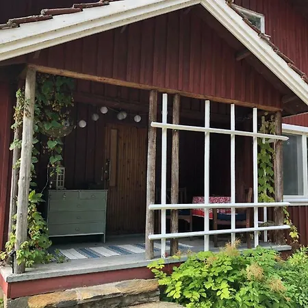 Taikaloora-lomahuoneisto Oulujaervi *